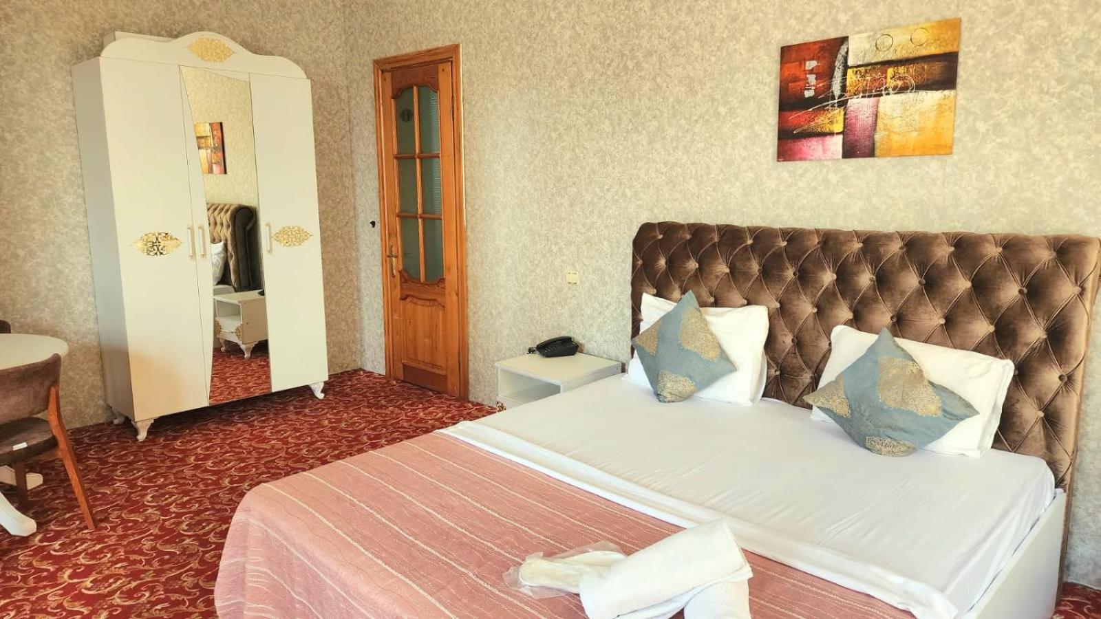 Family Soffia Hotel Old City Baku Kültér fotó